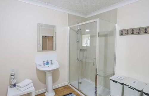 Sea Front Spacious Apartment on Anglesey - Foto 10