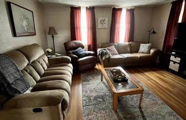 Cute 6-Bedroom Getaway in the heart of Littleton - Foto 11