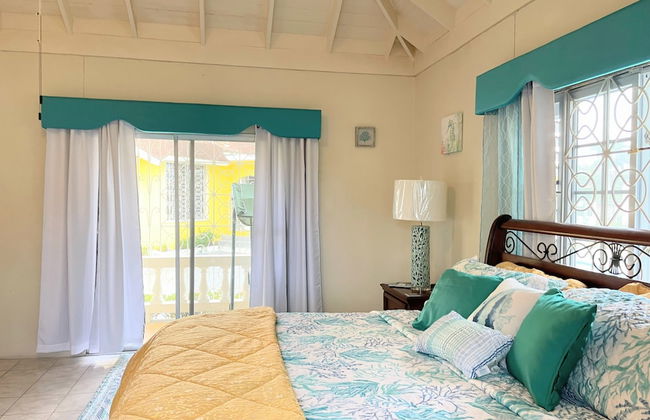 Yancey Largo Villa Perfect Jamaica Ironshore Getaway w Private Pool and Onsite Staff Services by RedAwning - Photo 7