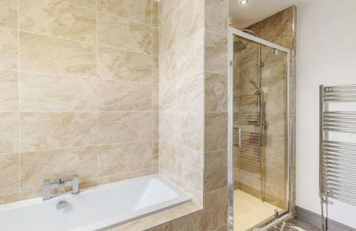 Stylish Uphill Townhouse - Foto 30