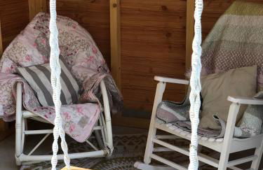 Tiny House mit Saunafass und Garten - Foto 37