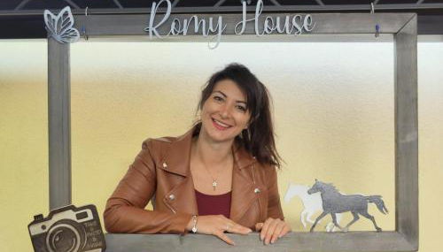 Romy House - Photo 1