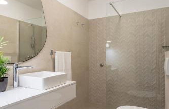 Holiday home Lola, sea on a palm! HEATED POOL - Photo 30