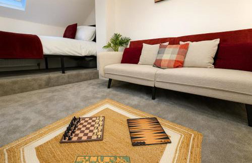 Cambridge Stylish Hot Tub Stay Sleeps 10 - Foto 3