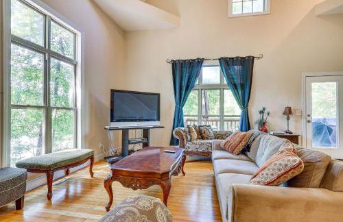 Double Springs Cabin Stay with Deck and Shared Dock! - Foto 3