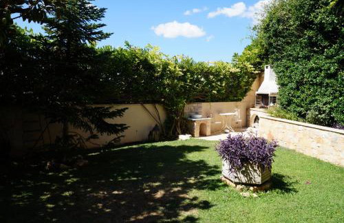 Apartment with a garden, BBQ, swimming pool and jacuzzi - Foto 12