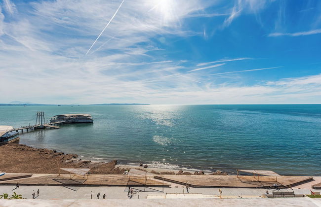 The Promenade Seaview - Photo 46