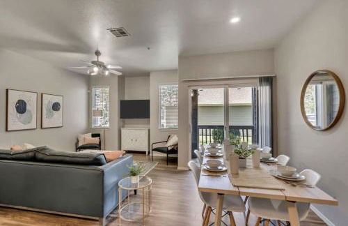 Ground Floor King Beds Pool Gym Near Hill AFB - Foto 15