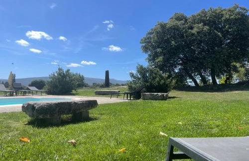 casa rural de un artista en plena naturaleza piscina y parque de esculturas en villarcayo - Photo 19