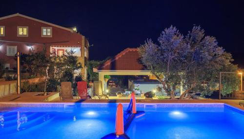 Apartment Zeljana - Photo 5