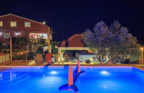 Apartment Zeljana - Photo 5