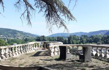 Gîte du vigneron à La Terrasse piscine local vélos - Photo 9