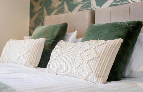 The Green House 3 Bed House - Contractors, Families, Close to city centre, Free Parking - Foto 7