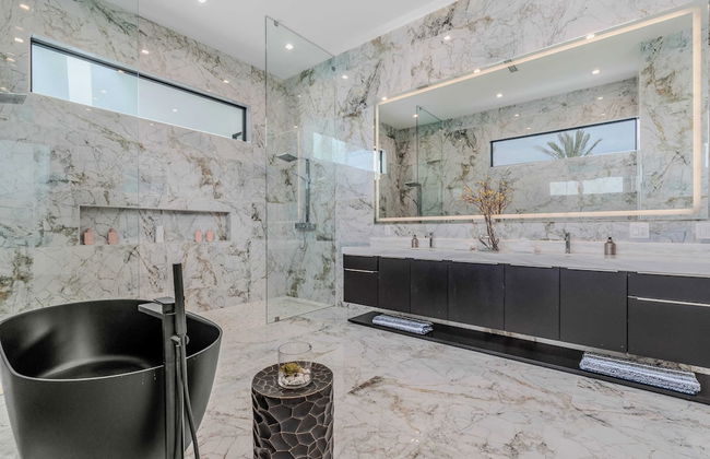 Villa Sleeps 17 w/ Pool, Firepit, Putting Green Bravo Villa 3 by Avantstay - Foto 31