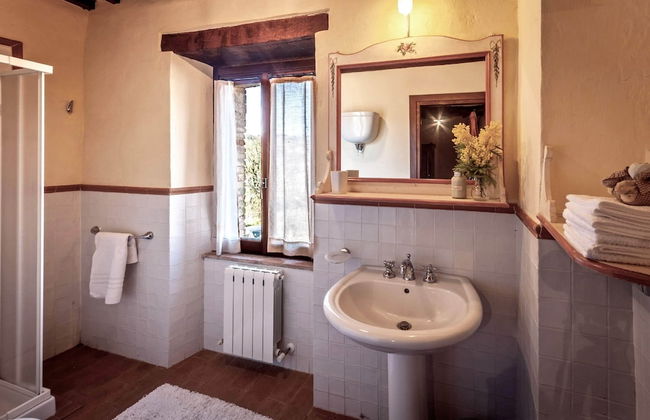 Umbrian Farmhouse Retreat With Private Pool and Garden - Foto 10