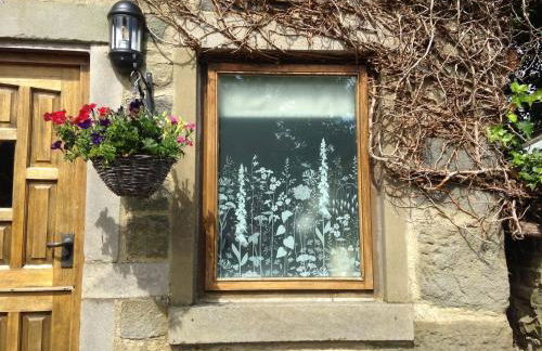 Bijou Cottage in Brontë Country with Wood-burning Stove & Hot Tub Spa - Foto 27