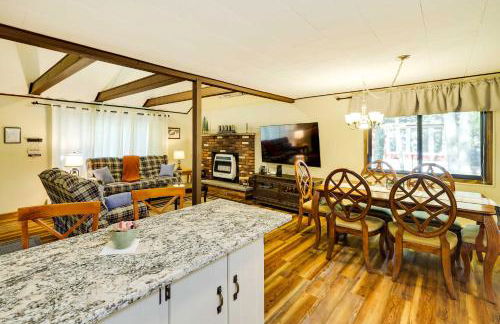 Hike, Swim, Ski and More Home in Arrowhead Lakes! - Foto 8