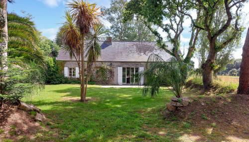 Amazing Home In Ploubezre - Foto 2