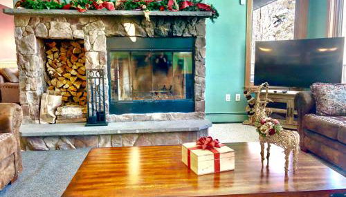 P5 Ski-in Ski-out rare find Presidential View single family with garage pool table ping pong - Foto 4