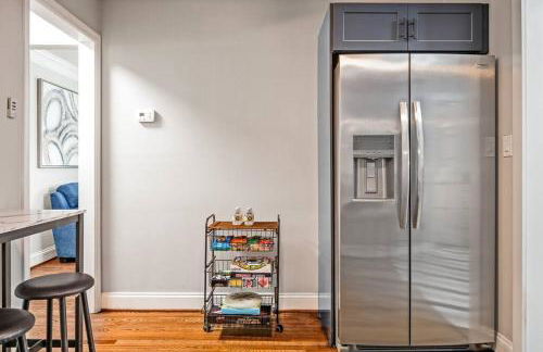 Fenced Yard, Swing Set Pawfect for Family and Dogs! - Foto 31