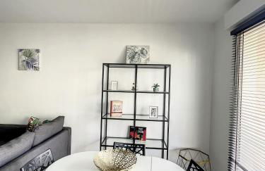 City & cosy, LYON CHARCOT- WIFI - LAVE LINGE - BALCON - PARKING - Foto 17