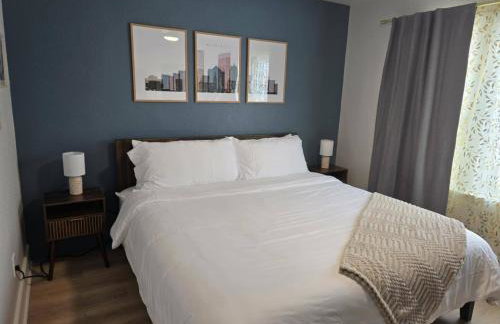 Whole house in Walker's Point + Parking + A/C - Foto 15