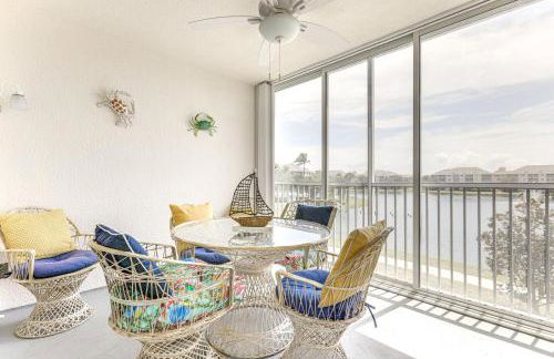 2 Mi to Jupiter Beach Condo with Lake Views - Photo 2