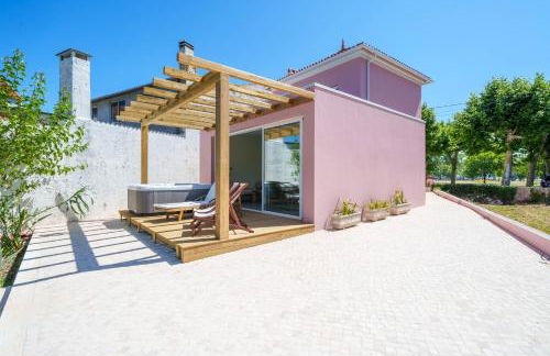 Bacelos pink house - riverfront with jacuzzi - Foto 26