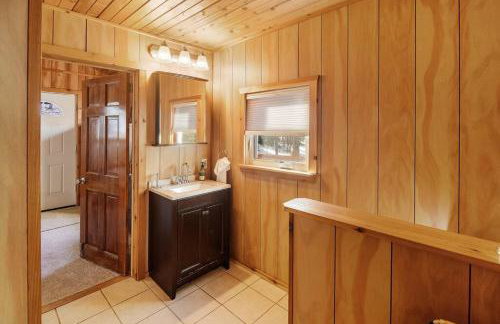 Skipper's Cabin - Photo 11