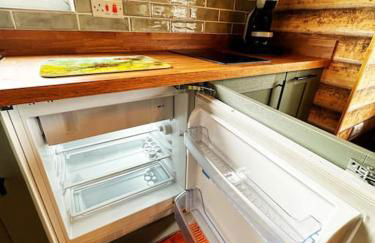 Squirrel Hideaway with Hot Tub in Formby, Liverpool - Foto 68