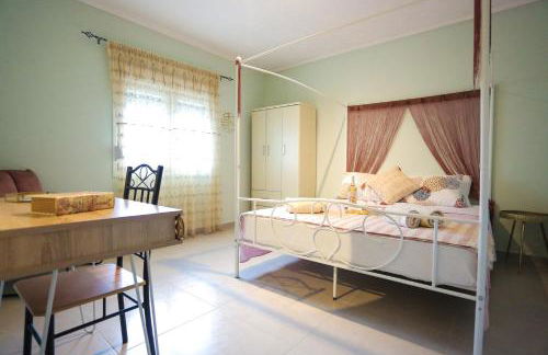 Goldtown House - Photo 38