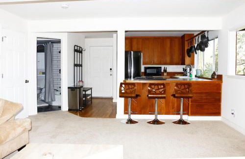 Modern 2 BR 2BA Biz Friendly Duplex with Fast Wi-Fi and Workspaces - Foto 42