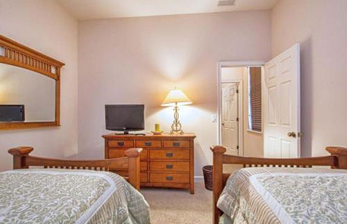 Private Oasis With Pool & Spa- 3400clr 4 Bedroom Home by RedAwning - Foto 49