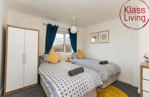 Two Bedroom House by Klass Living Serviced Accommodation Hamilton - Kenmar House With Parking & WiFi - Foto 41