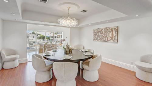 Solara: Waterfront Estate, Pool, Dock, Private Guest Suite - Foto 4