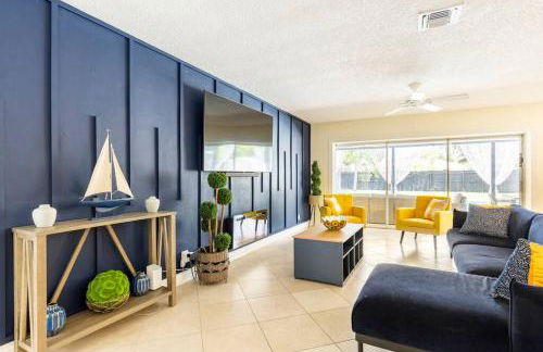 Spacious 4 Bedroom 3 Bathroom House with Heated Pool and Outdoor Shower close to FFL Airport and Cruise Port - Foto 3