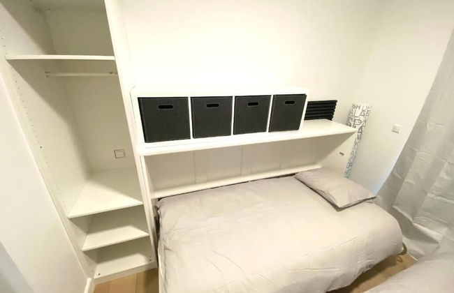 2 Bedrooms Flat in Center with Parking - Photo 3