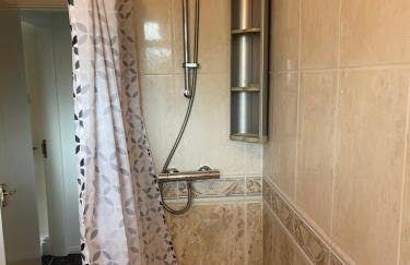 Spacious, Sleeps 18, 3 Bathrooms, Parking, Park, Mansfield - Foto 21