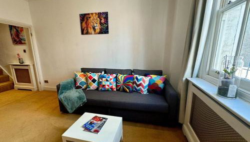 Buckingham Palace Townhouse, UNIQUE location - Foto 3