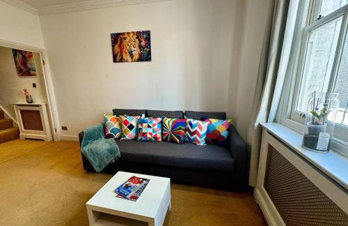 Buckingham Palace Townhouse, UNIQUE location - Foto 3