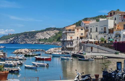 Panoramic Sea-View Apartments with Terrace, Marina della Lobra - Foto 39