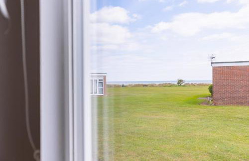 Sea View Holiday Chalet, access to sandy beach - Pets go free - Foto 17