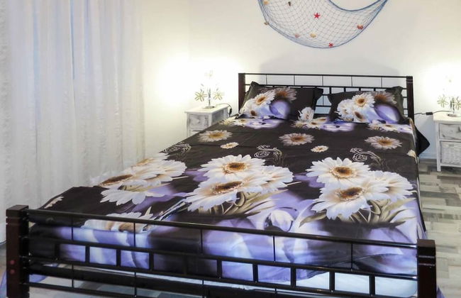 Sea-view Apartments With Pool, Terrace, and Outdoor Lounge in Scenic Čiovo Island - Foto 2