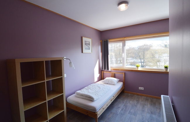 Lovely Modern Cottage With Sauna, Bubble Baths and Even a Beach on the River - Foto 12