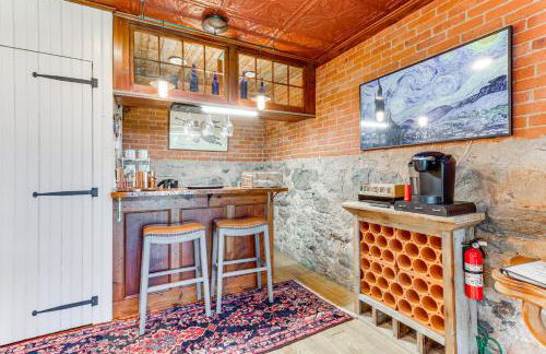 Downtown Essex Apartment - Steps to River! - Foto 7