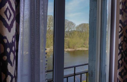 By the River - Foto 13