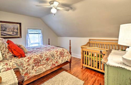 Bright Clear Lake Getaway, 4 Blocks to Downtown! - Foto 17