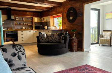 Cosy coastal hideaway with incredible sea views - Foto 1