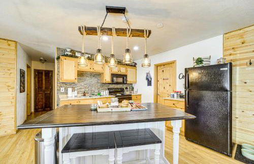 Peaceful Strawberry Cabin Fire Pit and Hot Tub - Foto 6