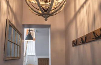 The Saddle Room - Photo 57